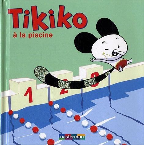 Tikiko à la piscine